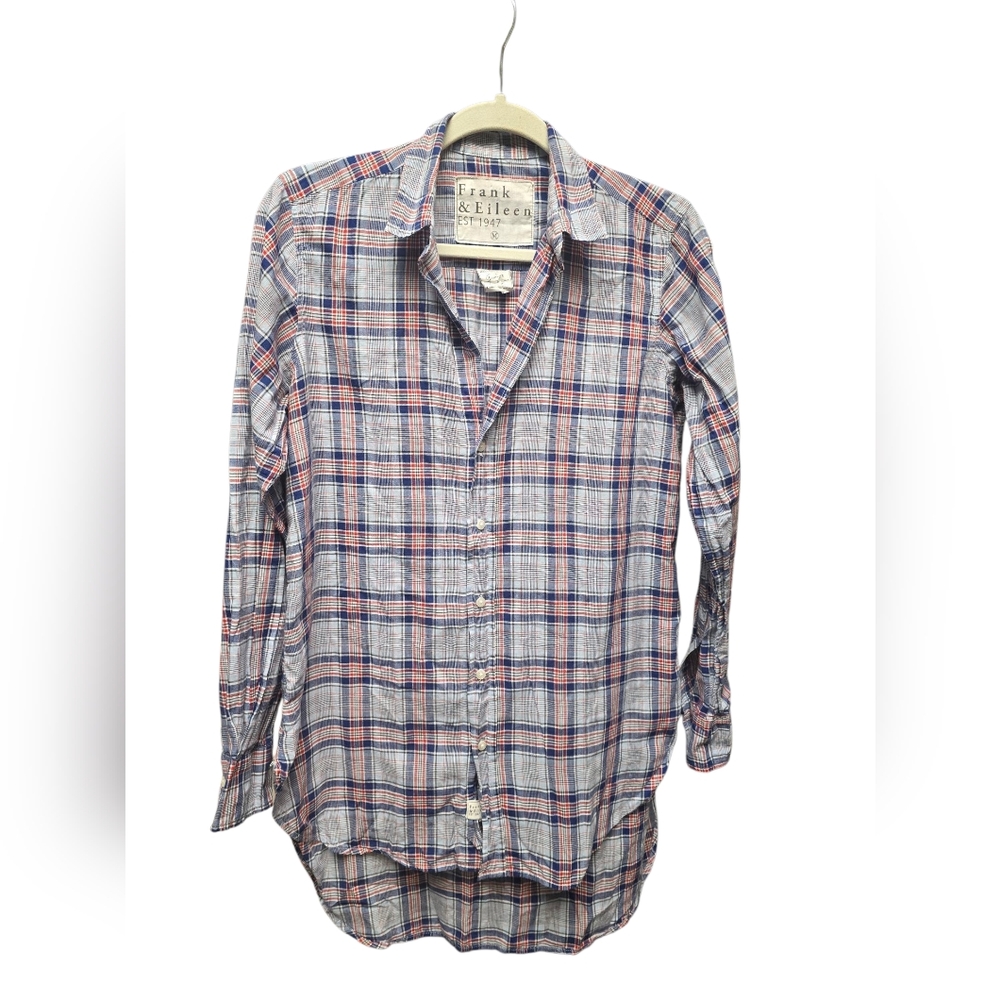 Frank & Eileen Grayson Womens Sz. M button shirt red blue